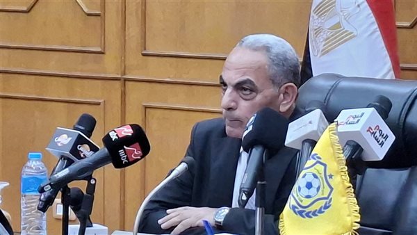 محافظ الإسماعيلية يعلن انطلاق المرحلة الثانية لدعم النادي الإسماعيلي (فيديو وصور)