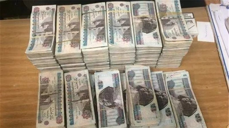 الداخلية تجهض محاولة غسل 85 مليون جنيه حصيلة الاتجار بالأسلحة والذخائر غير المرخصة