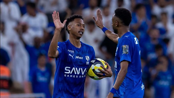 الدوري السعودي، الهلال يتقدم على الاتحاد 2-1 في الشوط الأول