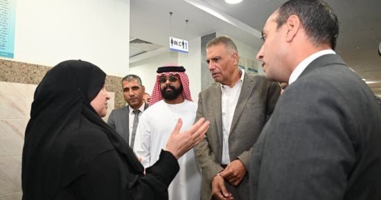 محافظ جنوب سيناء يتابع الخدمات الطبية بمستشفى رأس سدر