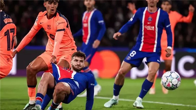 أهداف مباراة باريس سان جيرمان وبرشلونة في دوري أبطال أوروبا (فيديو)
