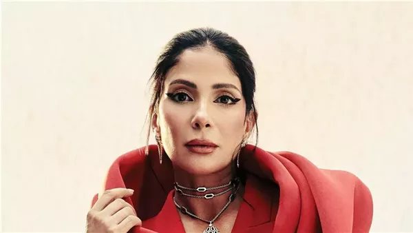 مني زكي تكشف علاقتها بإلهام شاهين وليلى علوي وكريم عبد العزيز والسقا