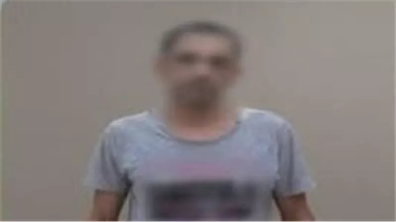 سرق العقد، القبض على عاطل هدد سيدة للتنازل عن شقتها في القاهرة