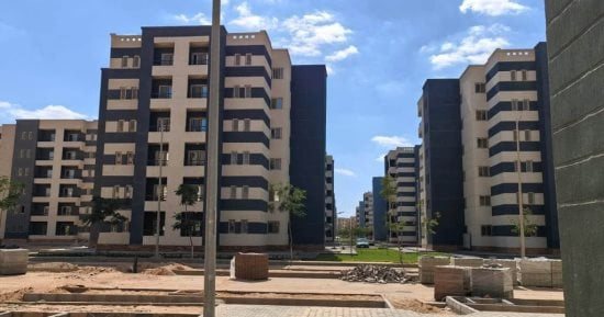وزيرة الإسكان تتابع موقف تنفيذ المشروعات وملفات العمل بمدينة السادات