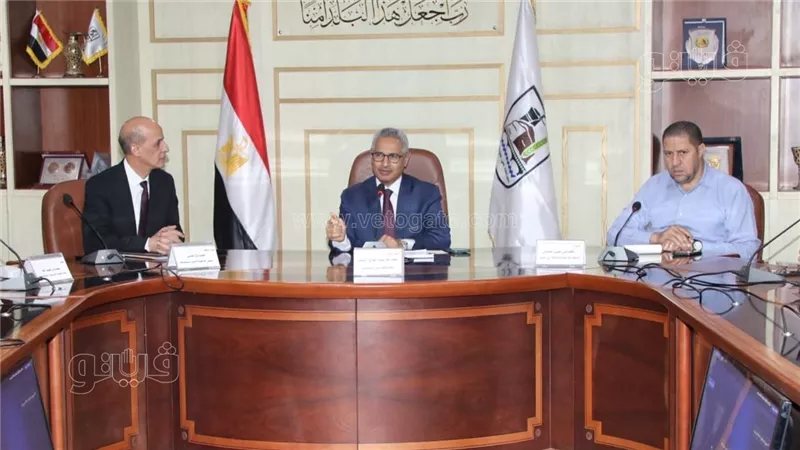 محافظ بني سويف ورئيس الجامعة يشهدان إطلاق استمارة حصر الظواهر المجتمعية