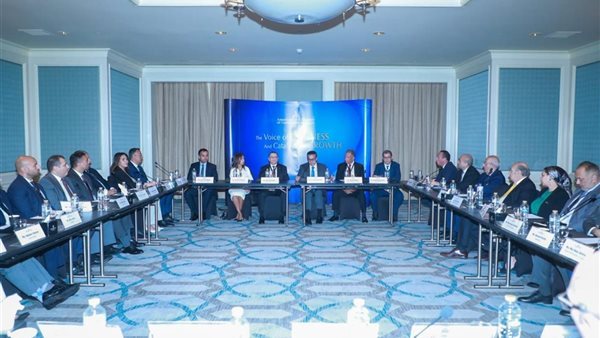وزير الصحة: الإنتاج المحلي يغطي 91% من احتياجات سوق الدواء المصري