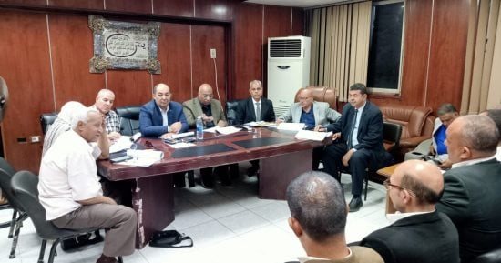 مدير تعليم سوهاج يترأس لجنة وظائف الإدارة المدرسية والتوجيه الفنى