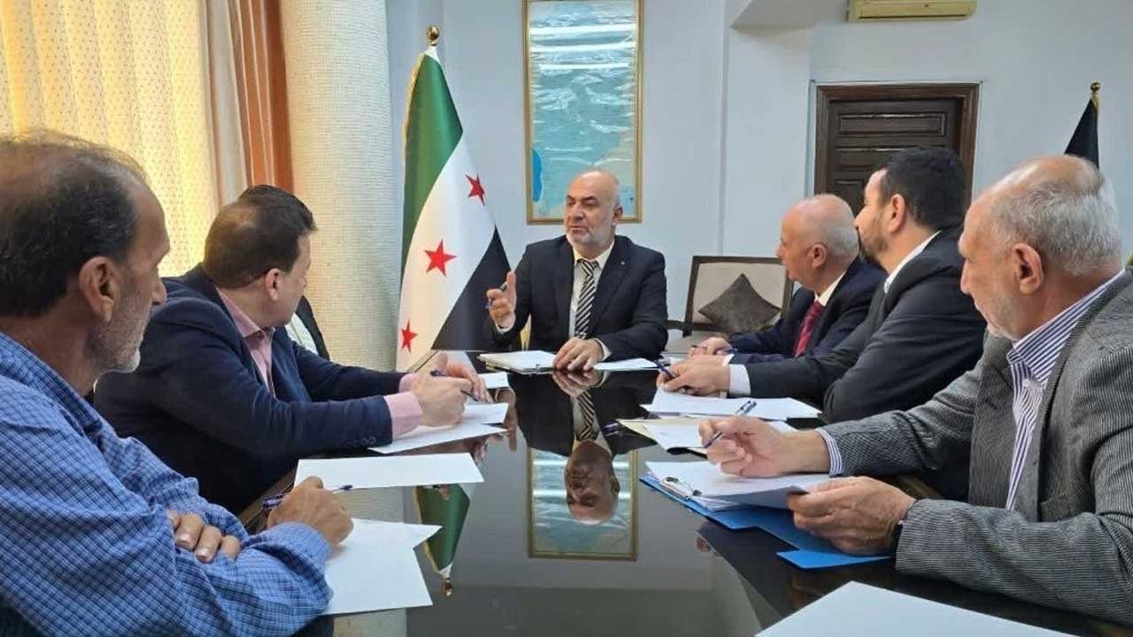 تجفيف مجرى وادي الذهب بدرعا من مياه الصرف الصحي