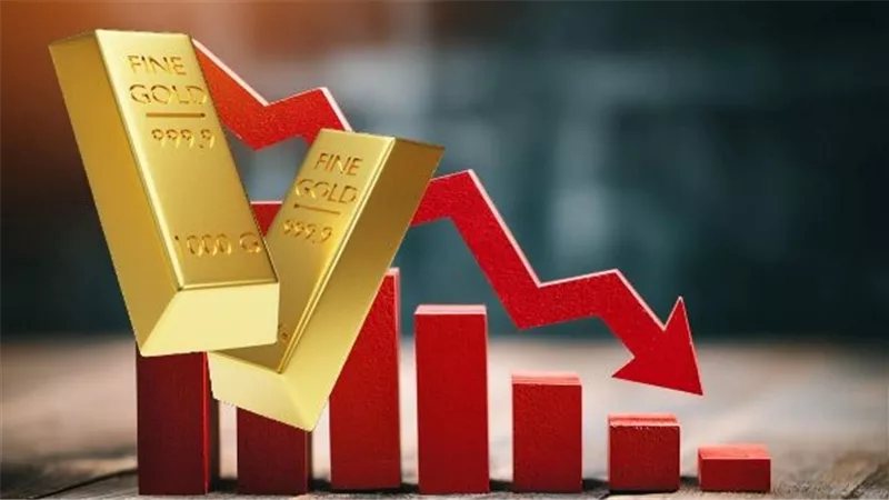 خبير اقتصادي يكشف أسباب تراجع الذهب عالميا واستقرار الأوقية قرب 3875 دولارا