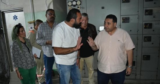 رئيس شركة مياه القناة يتفقد محطة صرف النجدة بالإسماعيلية فى جولة مسائية