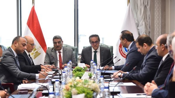 قرارات جديدة لتسريع التأمين الصحي الشامل، 50% من سكان مصر تحت مظلة المنظومة بحلول 2030