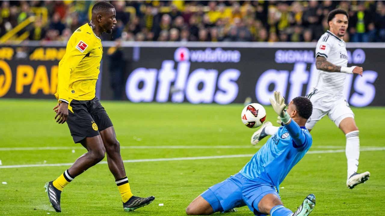 دورتموند ينفرد بصدارة البوندسليغا