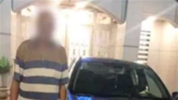 فيديو يكشف الواقعة، ضبط ميكانيكي ارتكب أفعالا خادشة للحياء داخل سيارة بمدينة نصر