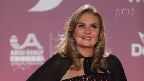 الأسود يليق بها، إطلالات أنيقة وحضور لافت ليسرا في مهرجان الجونة السينمائي (صور)