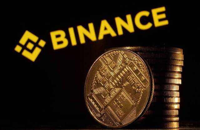 اختراق "بينانس" يخلف خسائر بـ6.3 مليار دولار ويهوي بالعملات المشفرة