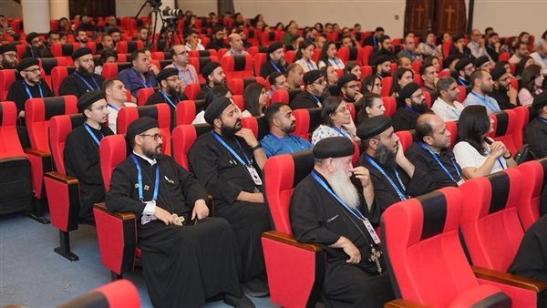 الكنيسة تناقش تأثير التكنولوجيا على نمو الأطفال والصحة النفسية