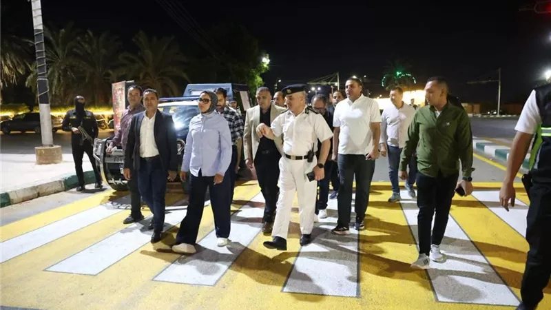 محافظ الوادي الجديد تتحرك لإعادة ضبط الخريطة المرورية بالخارجة وتعزيز الأمان