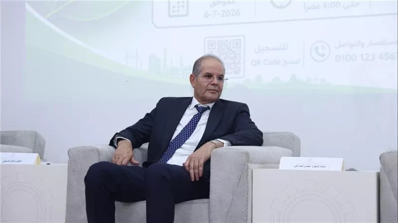 هل تنجح صناديق الاستثمار في حل أزمات المصانع المتعثرة؟