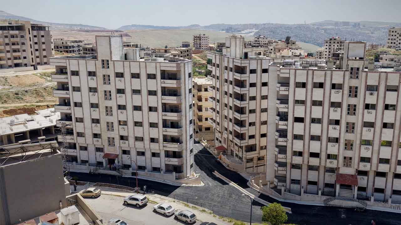 كم شقة شاغرة في دمشق؟