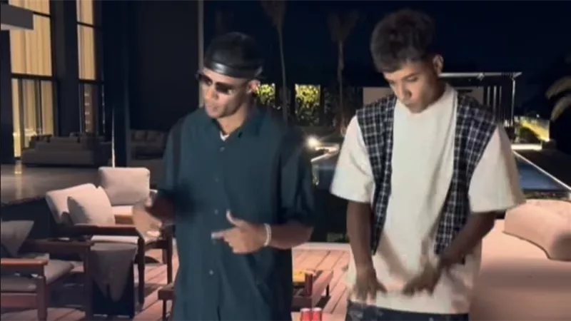 محمد رمضان يكشف موعد طرح أغنية "أخوك واجهة" مع عصام صاصا