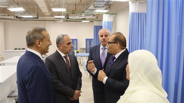 محافظ الإسماعيلية يتفقد مستجدات الأعمال الإنشائية بالجامعة الأهلية (صور)