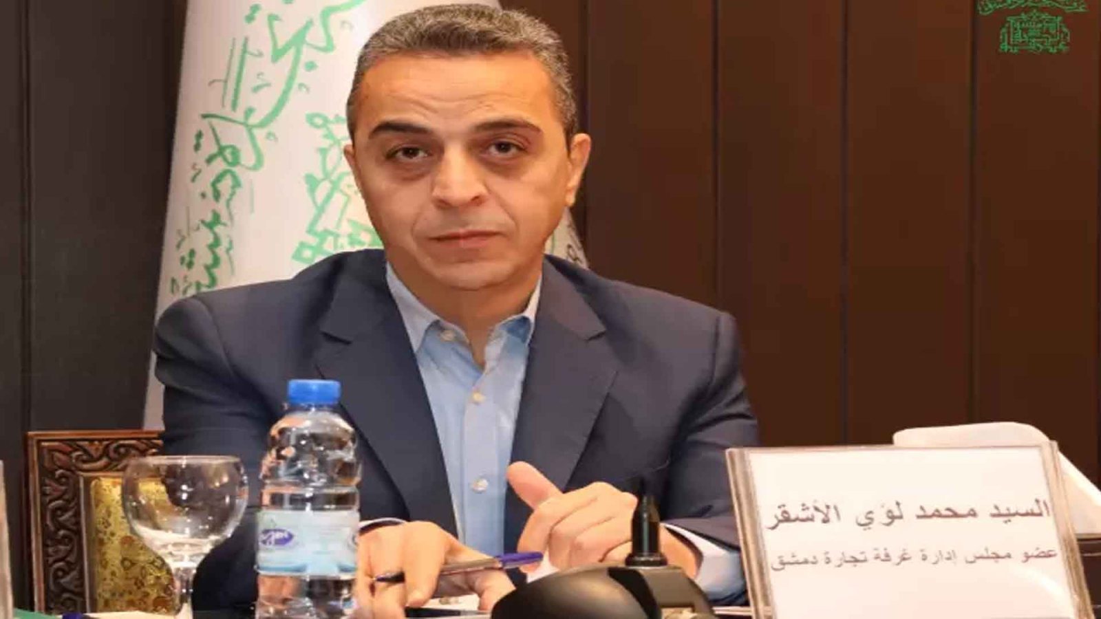 ارتفاع الدولار يضغط على الأسواق.. “تجارة دمشق” لـ”الوطن”: الحل بتوحيد سعر الصرف