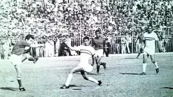متى كان أول فوز لـ الأهلي على الزمالك في بطولة الدوري المصري؟