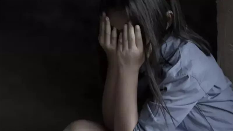 الطفلة كشفت السر لوالدها، عرض الضحية على الطب الشرعي وطلب تحريات المباحث في اتهام جد بهتك عرض حفيدته ببدر