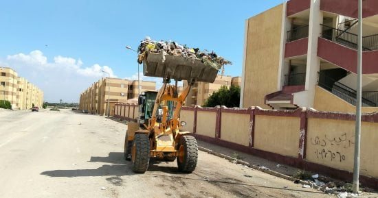 إزالة 922 طن مخلفات وصيانة 29 كشافا وإعادة إنارة 31 عمودا فى فايد بالإسماعيلية