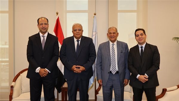 حاتم العبد يتسلم مهام منصب الأمين العام للمجلس القومي لحقوق الإنسان