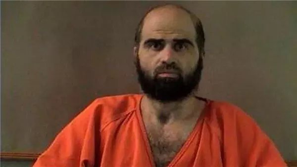الجيش الأمريكي يعتزم بث تنفيذ حكم الإعدام بحق نضال حسن على الهواء مباشرة