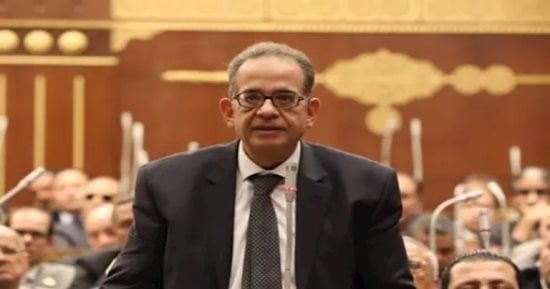 برلمانية الوفد بالشيوخ تطالب بتقييم شامل لأداء بنك الاستثمار القومى