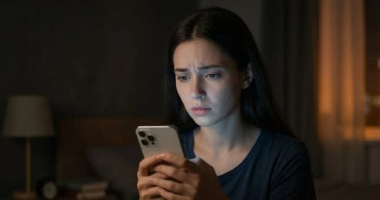 لماذا تمتلئ مساحة الهاتف بسرعة رغم حذف الصور؟