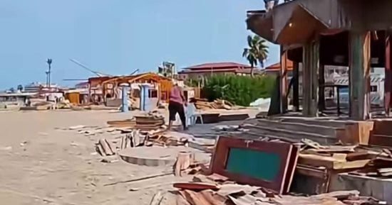 انطلاق المرحلة الأولى من مشروع تطوير شواطئ رأس البر.. صور