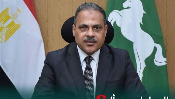 محافظ الشرقية يوجه بسرعة الاستجابة لشكاوى مواطني فاقوس بإزالة القمامة وإنارة القرى