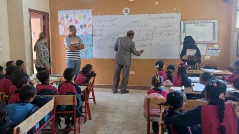 جولات ميدانية مكثفة لمديري الإدارات التعليمية بالأقصر لمتابعة انتظام الدراسة.. صور