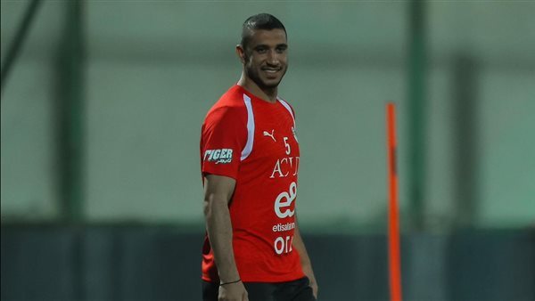 مصطفى يونس: حسين الشحات أهم من زيزو.. ورحيل رامي ربيعة كلف الأهلي 230 مليون جنيه