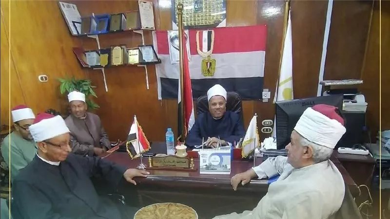 مدير أوقاف قنا يتابع سير العمل الدعوي وتحقيق الانضباط الإداري