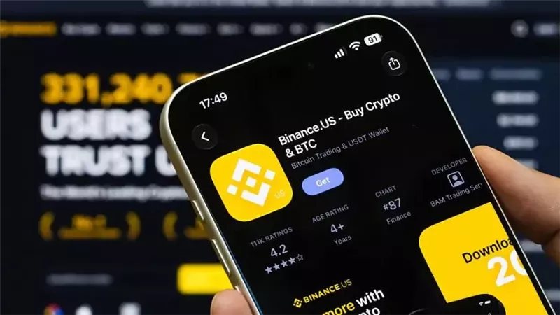 بيتكوين تتهاوى، منصة "بينانس" تعلق عمليات الإيداع والسحب وتجمد 3 مليارات دولار بعد حادث أمني