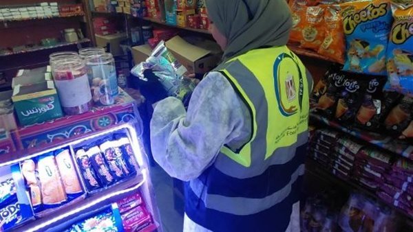 156 ألف طن صادرات غذائية، حملات تضبط أغذية فاسدة ومنشأة تغش الفلفل الأسود بالدقيق المدعم