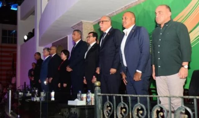 محافظ جنوب سيناء يفتتح بطولة العالم للجامعات للسباحة بالزعانف 2026 بشرم الشيخ