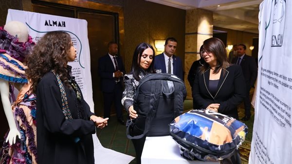 مايا مرسي تشهد إطلاق شراكة بين البنك الأهلي ومؤسسة بنك الكساء المصري