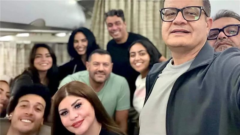 عمرو يوسف يتوجه إلى الرياض لعرض مسرحية "أنا مش عارفني"