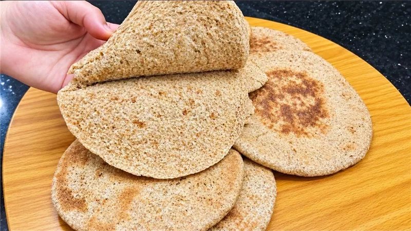 طريقة عمل عيش الحبة الكاملة في البيت