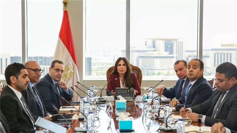 وزيرة الإسكان: الالتزام بالجداول الزمنية أولوية في تنفيذ مشروعات الشراكة مع القطاع الخاص
