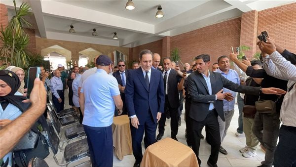 فتح ضريح مبارك أمام الزائرين في الذكرى 53 لانتصارات أكتوبر