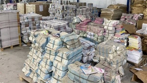 ضبط 68 ألف مطبوع تجاري داخل مطبعة غير مرخصة في بولاق الدكرور، والمتهم يعترف
