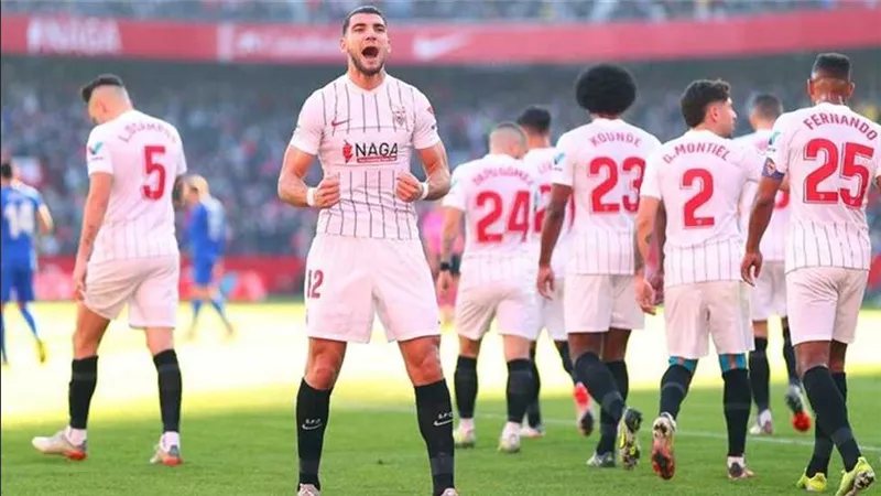 الدوري الإسباني، فالنسيا يتقدم 1-0 أمام فياريال في الشوط الأول