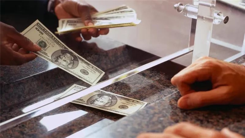 هتغلى لكن مش بنفس النسبة، خبراء يكشفون مصير السلع المعمرة بعد قفزة الدولار