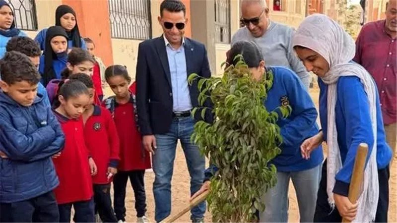 حدائق العاصمة يُطلق مبادرة "أنا مسئول" لزراعة المدارس ضمن مبادرة "100 مليون شجرة"